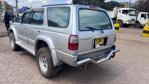Toyota Hilux Surf 2.7 SSR 2001 Silver