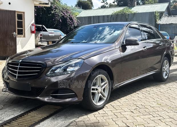 Mercedes-Benz E250 2013 Brown