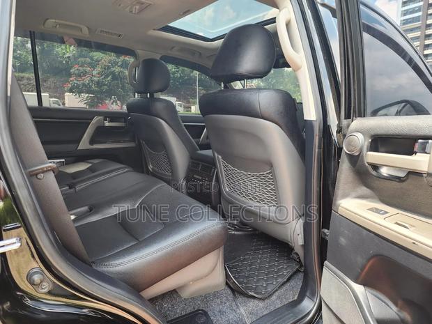 Toyota Land Cruiser 4.5 V8 TD STD 2011 Black