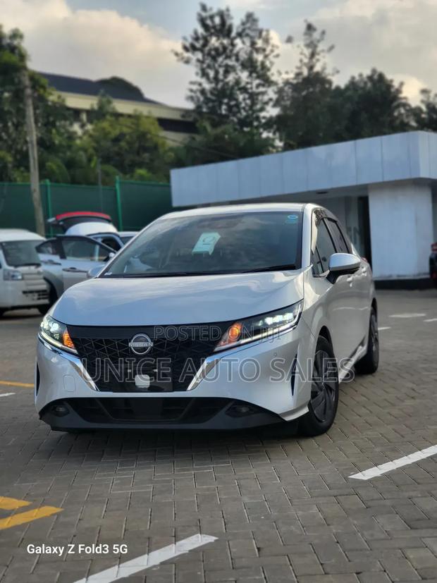 Nissan Note 1.2 Hybrid 2021 Blue