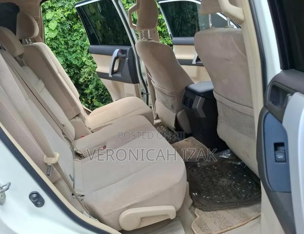 Toyota Land Cruiser Prado 2013 White