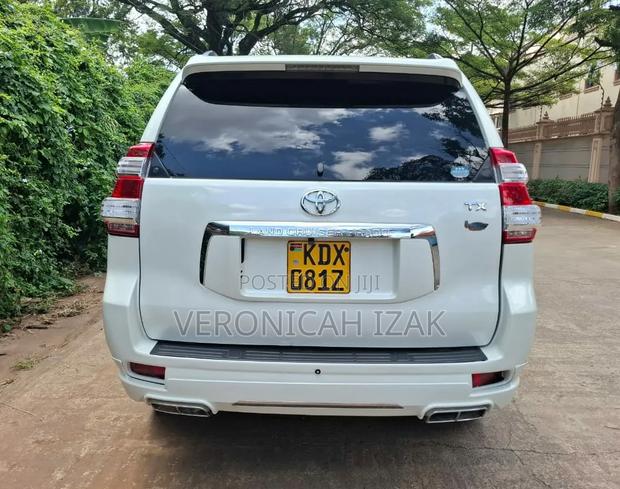 Toyota Land Cruiser Prado 2013 White