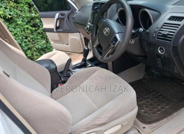 Toyota Land Cruiser Prado 2013 White
