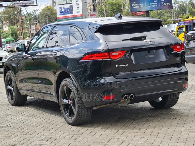 Jaguar F-Pace 2019 Black