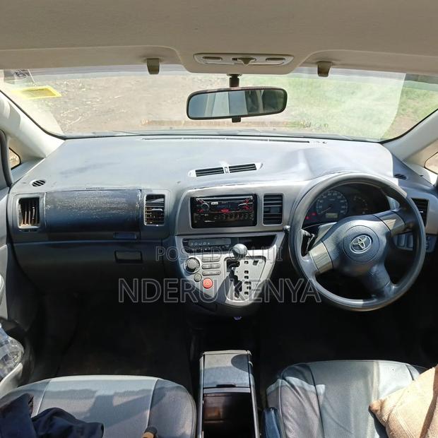 Toyota Wish 2004 Black