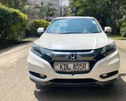 Honda Vezel 2016 White for sale