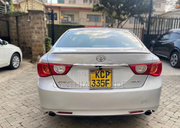 Toyota Mark X 2010 Silver