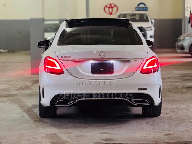 Mercedes-Benz C200 2020 Pearl
