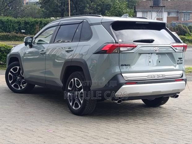 Toyota RAV4 2021