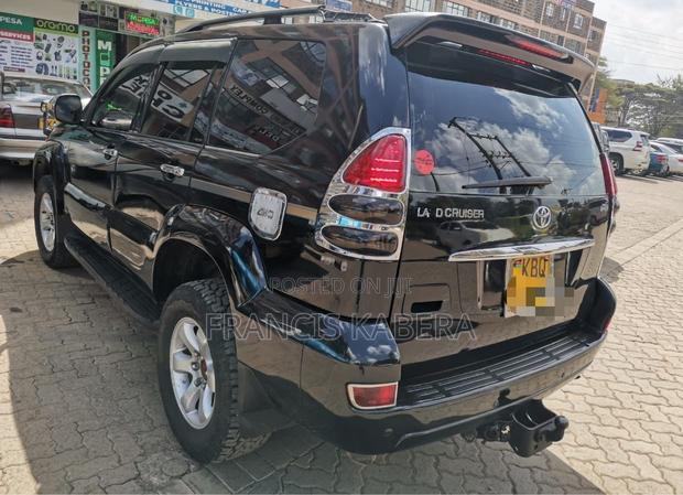 Toyota Land Cruiser Prado 2006 Black