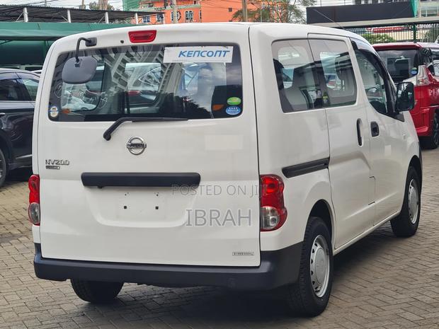 Nissan NV200 2019 White