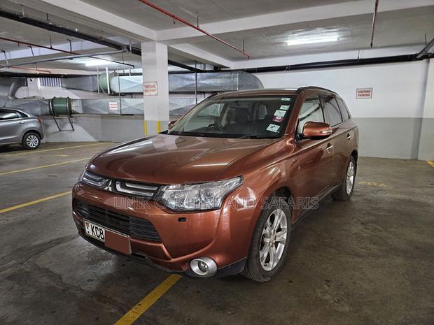 Mitsubishi Outlander 2014 Brown