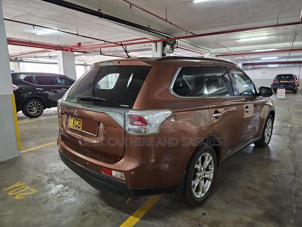 Mitsubishi Outlander 2014 Brown