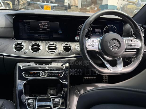 Mercedes-Benz E200 2019 White