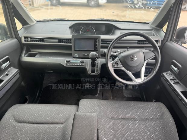 Suzuki Wagon R 660 Hybrid FWD 2019 Silver