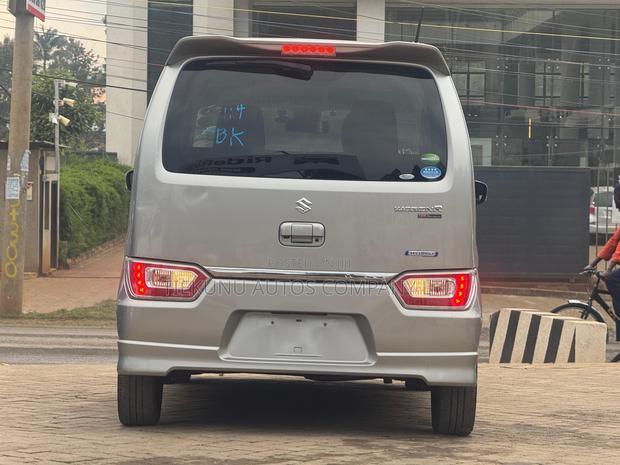 Suzuki Wagon R 660 Hybrid FWD 2019 Silver