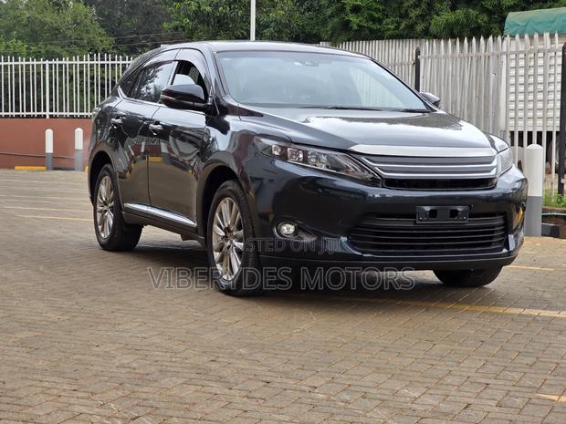 Toyota Harrier 2014