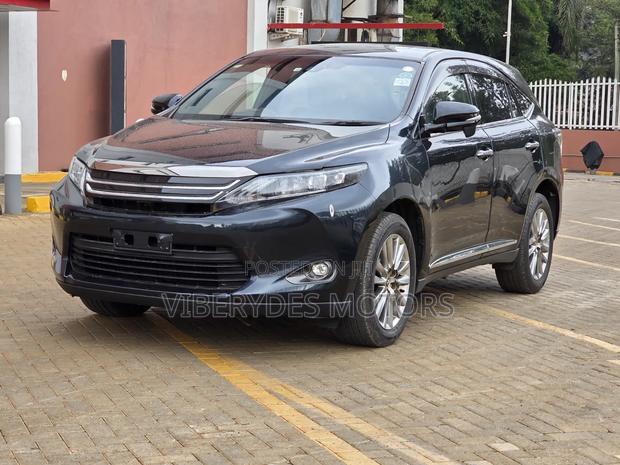Toyota Harrier 2014