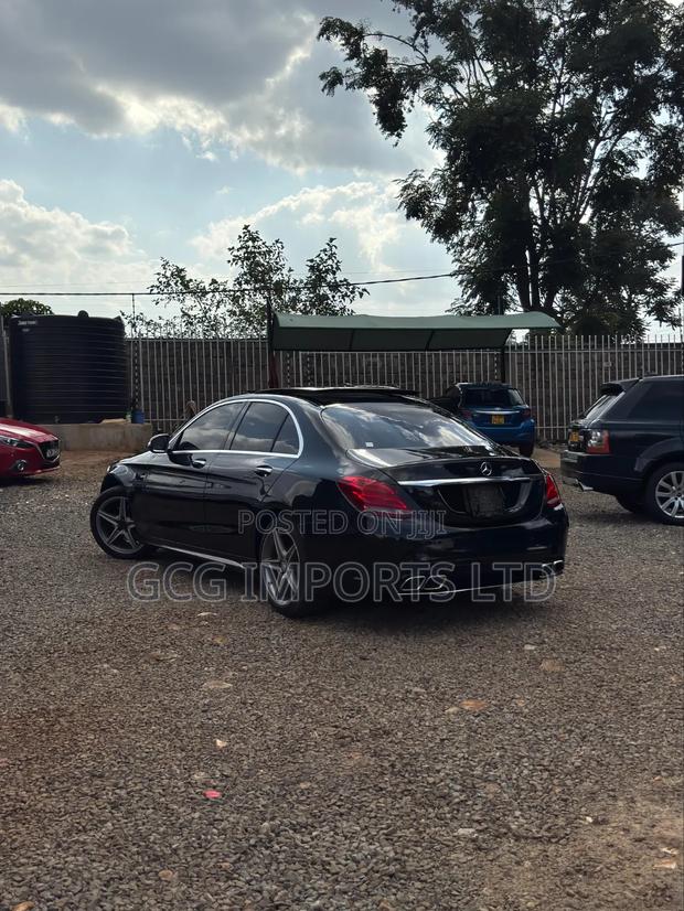 Mercedes-Benz C200 2016 Black