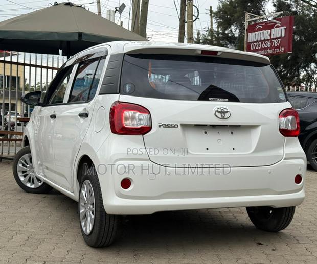 Toyota Passo 1.0 FWD 2020 White