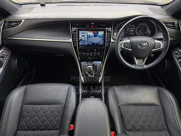 Toyota Harrier 2.5 Hybrid 2020 Black