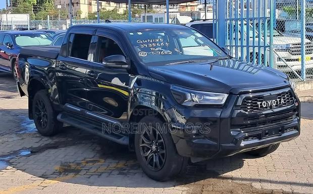 Toyota Hilux 2.8 Diesel 2020 Blue