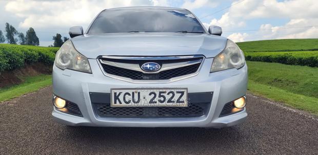 Subaru Legacy 2011 Silver