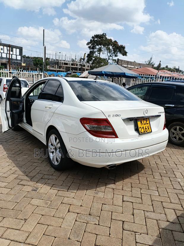 Mercedes-Benz C200 2009 White