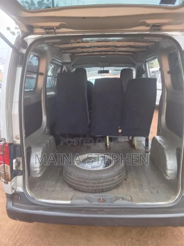 Nissan NV200 2011 Silver
