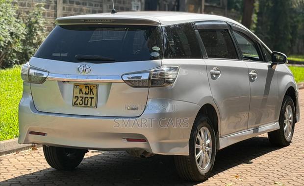Toyota Wish 2015 Silver