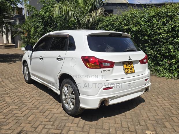 Mitsubishi RVR 2013 White