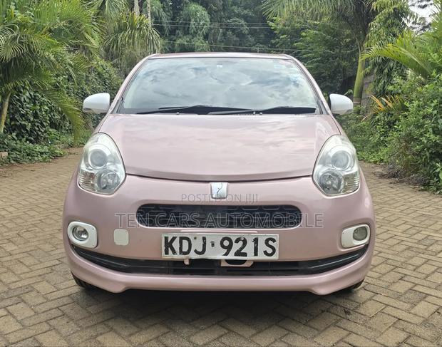 Toyota Passo 2015 Pink