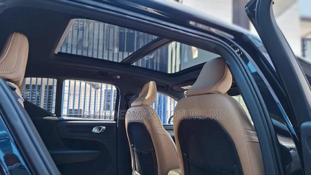 Volvo XC40 2019 Black