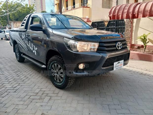 Toyota Hilux Revo Single Cab Deisel 2.8 AWD 2021 Gray