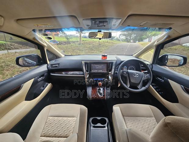 Toyota Alphard 2.4 Petrol FWD 2015 Blue
