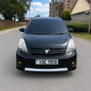 Toyota ISIS 2014 Black for sale