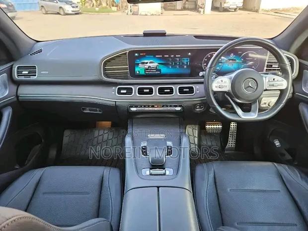 Mercedes-Benz GLC-Class 2020 Silver