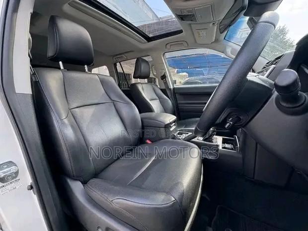 Toyota Land Cruiser Prado 4.0 Petrol TX 2019 Off white