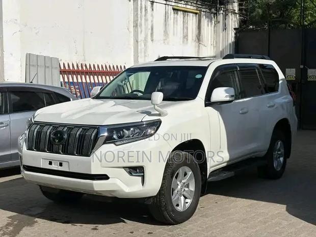 Toyota Land Cruiser Prado 4.0 Petrol TX 2019 Off white