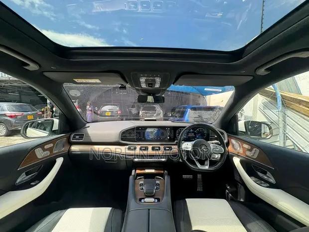 Mercedes-Benz GLS-Class GLS 400d 2022 Off white