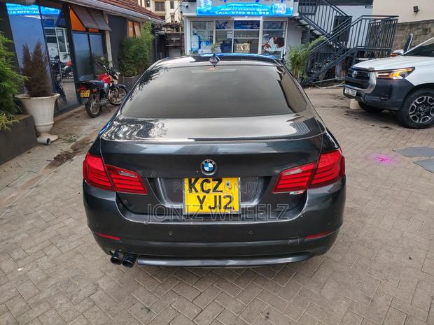BMW 520i 2013 Gray
