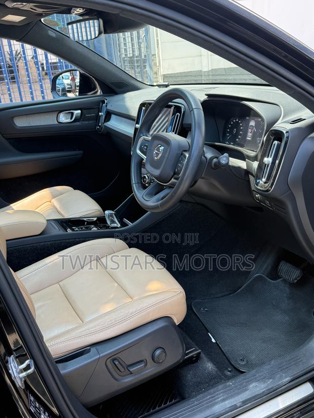 Volvo XC40 T5 Petrol AWD 2019 Black