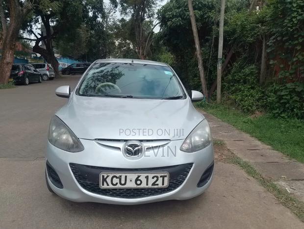 Mazda Demio 2012 Silver