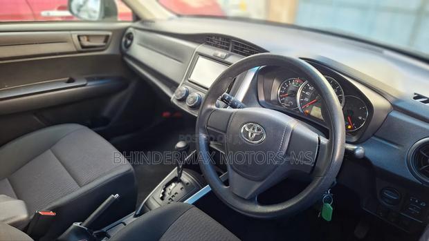 Toyota Corolla Fielder 1.5 Petrol AWD 2019 Silver