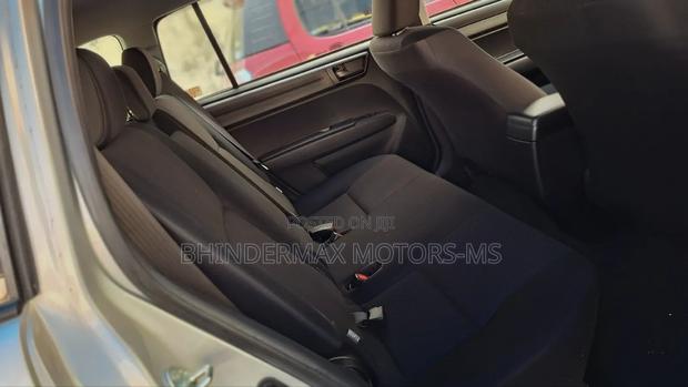 Toyota Corolla Fielder 1.5 Petrol AWD 2019 Silver