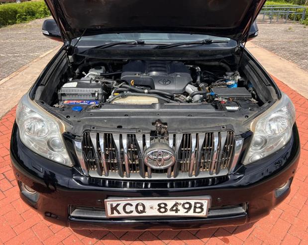 Toyota Land Cruiser Prado 2011 Black