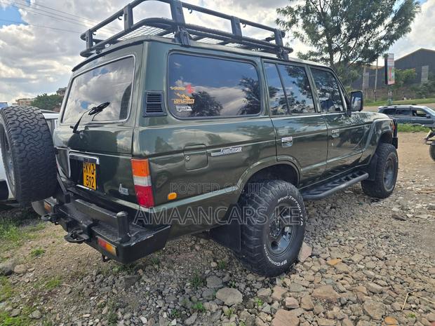 Toyota Land Cruiser 1987 Green