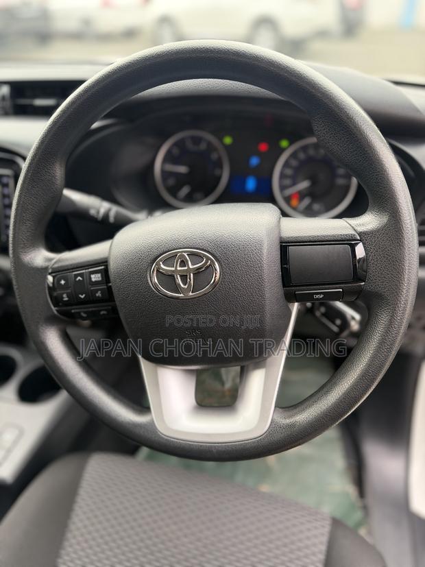 Toyota Hilux Revo Double Cab Deisel 2.4 RWD 2019 White