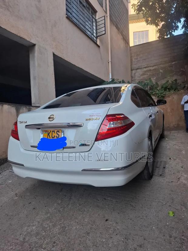 Nissan Teana 2011 White