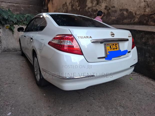 Nissan Teana 2011 White